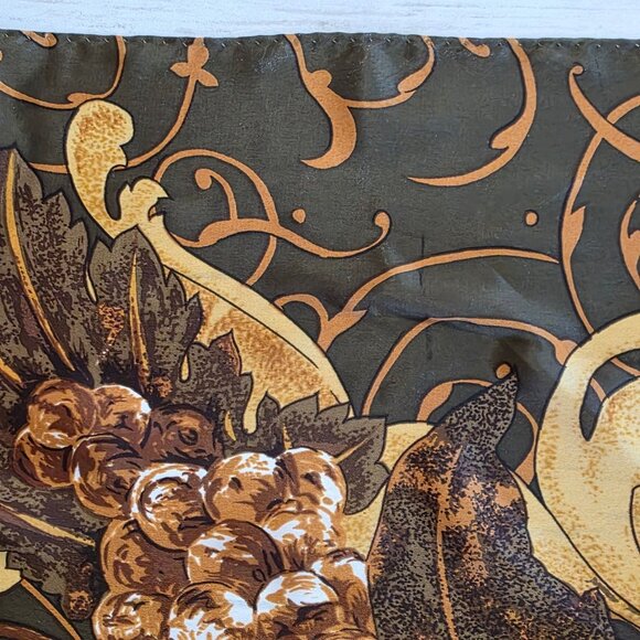 Vintage Chanel Paris Silk Scarf Classic Quiet Luxury Old Money Sunflowers - Picture 8 of 16